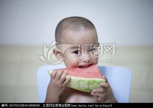 萌男子吃瓜,揭秘娱乐圈幕后故事