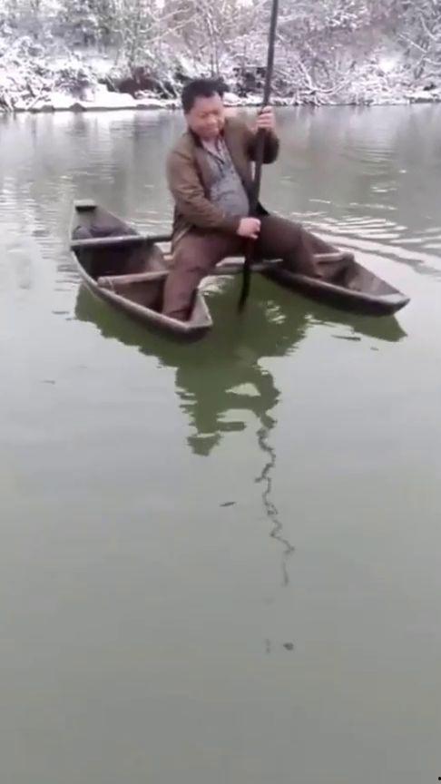 吃瓜脚踏几条船,娱乐圈的复杂关系网