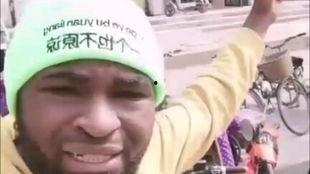 大嘴黑人吃瓜视频,笑料百出引人捧腹