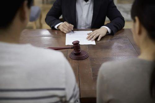 离婚法院吃瓜,法院食堂里的“吃瓜”众生相