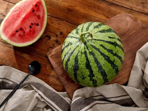 上海阿西吃瓜,揭秘网红美食背后的故事