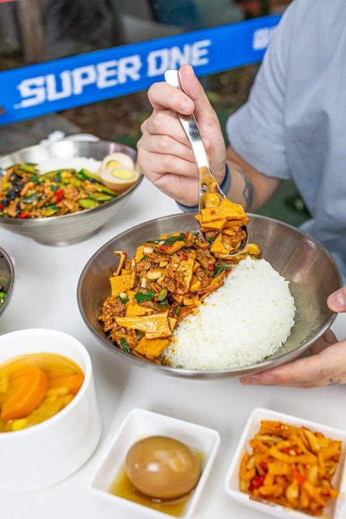 吃瓜凑饭,一场别开生面的凑饭盛宴