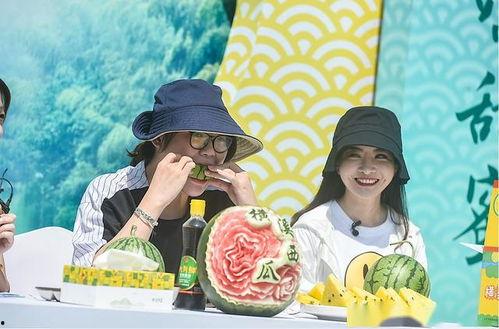 抖音和服吃瓜,服食奇观背后的文化碰撞与网络狂欢