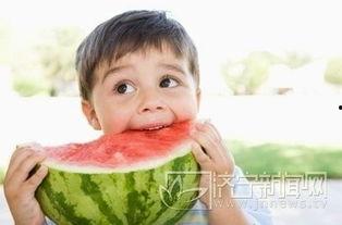 河南话吃瓜不,河南话版“吃瓜群众”的趣味解读