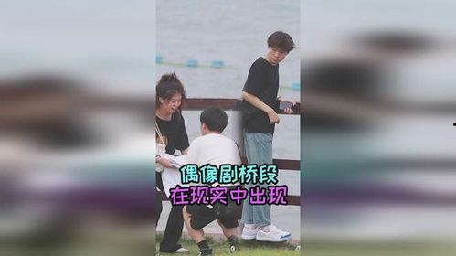 上班吃瓜小哥哥,揭秘办公室里的趣味生活