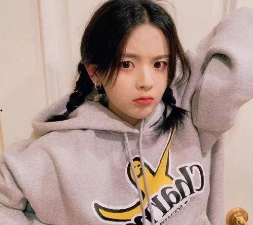 杨超越挑战戚薇吃瓜,谁将笑到最后？