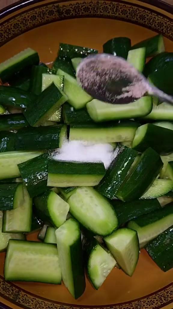 躺着吃瓜图片大全,趣味躺吃瓜图鉴